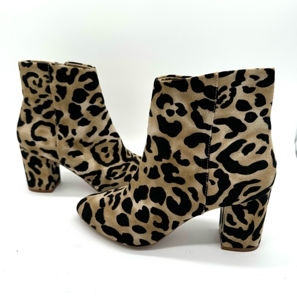 Band of Gypsies Andrea Leopard Print booties - Picture 5 of 11